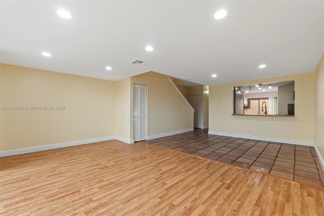 Building Photo - 4651 NW 90th Ave