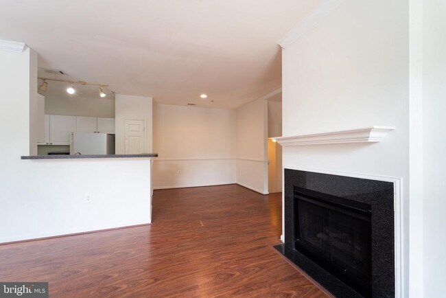 Building Photo - 11391 Aristotle Dr