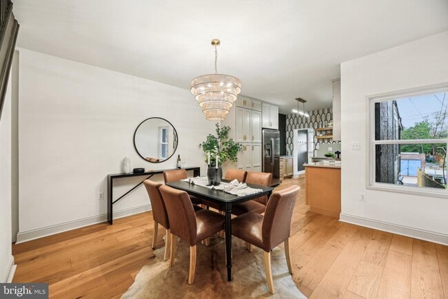 Building Photo - 3348 Chestnut Ave