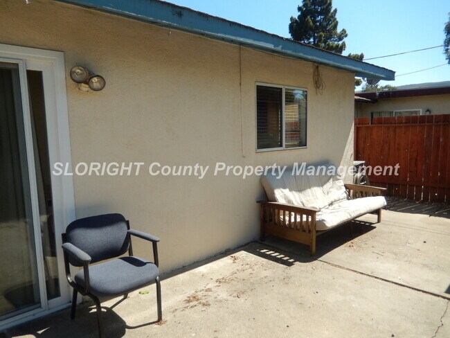 Building Photo - AVAILABLE JULY - Light and Airy Laguna Lake Home - 4 Bed / 2 Bath