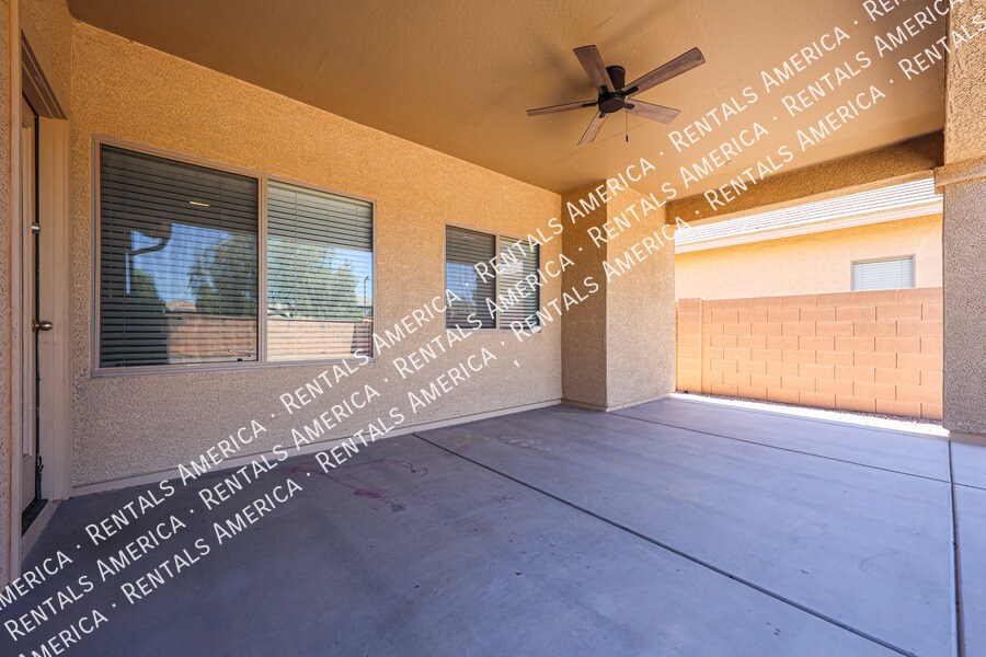 Building Photo - 18166 N Jameson Dr