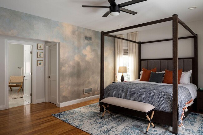 Building Photo - 46 Will Tremper Dr