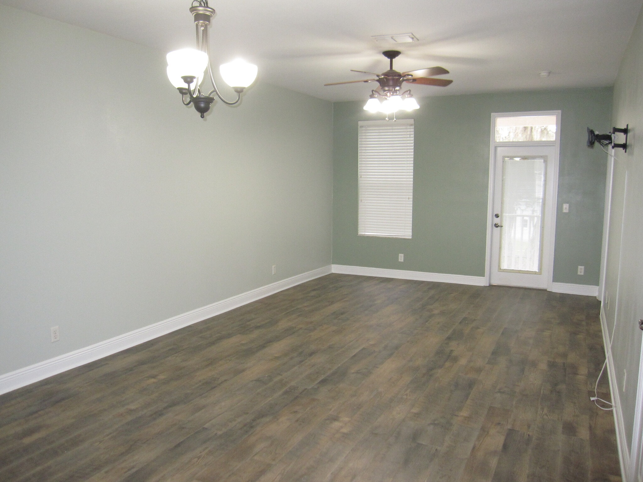 Open Dining/Living - 6144 Abbott Station Drive