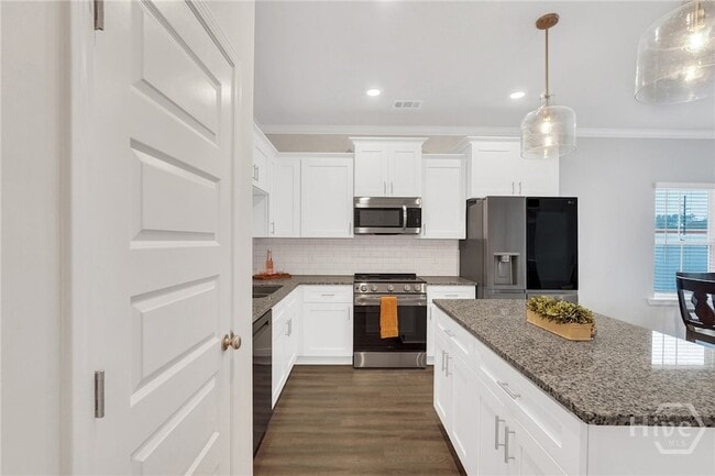 Building Photo - 84 Dorsey Dr