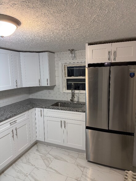 Building Photo - 10 Sacramento St