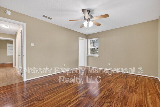 Building Photo - 1305 Elizabeth Blvd