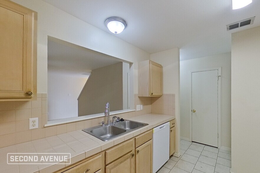 Building Photo - 7613 Timber Crest Dr