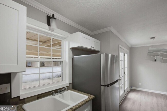 Building Photo - 218 Mill Creek Pl