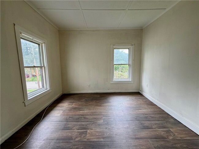 Building Photo - 1320 Grand Central Ave