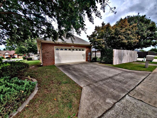 Building Photo - 3BR/2BA HOUSE FOR RENT - DECATUR