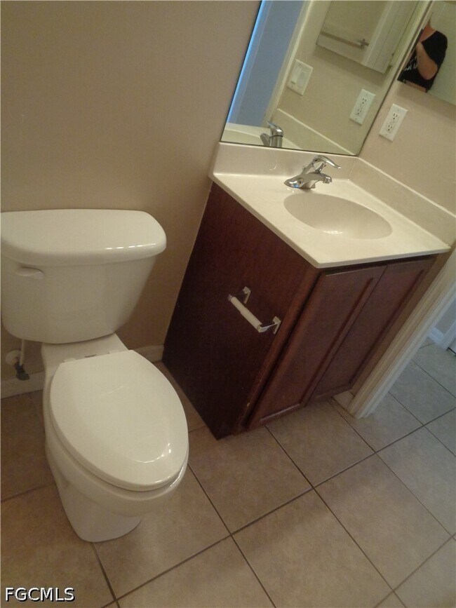 Building Photo - 2463 Nature Pointe Loop
