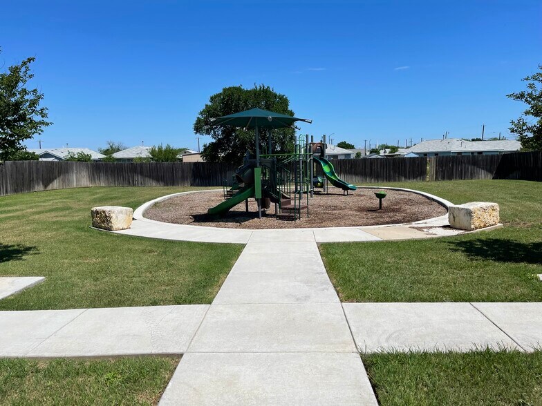 Building Photo - 4219 Volcano Way