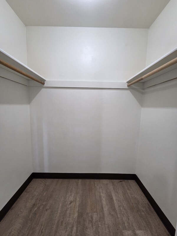 Building Photo - 2606 Southwood Dr