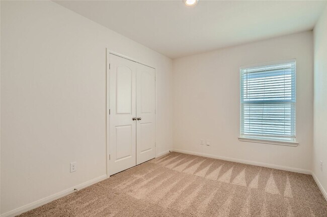 Building Photo - 7317 Lazy Cyn