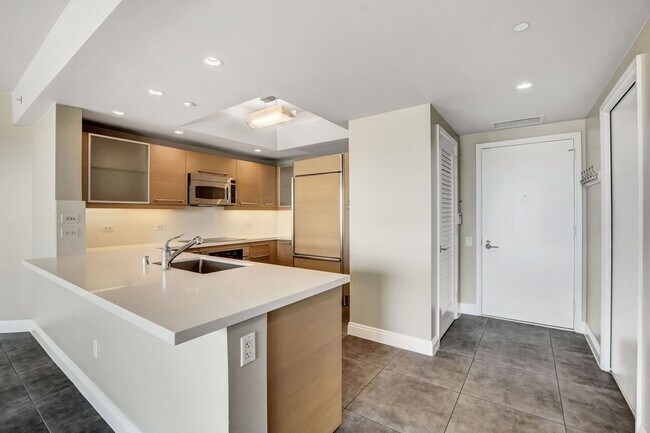 Building Photo - Turnberry Towers 4305W-Strip/City Views from this Stunning 3Bd/2.5Ba Residence