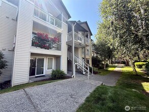 Building Photo - 12405 Harbour Pointe Blvd