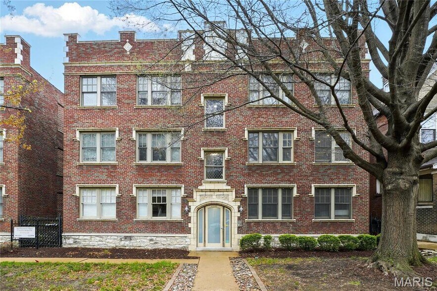 Primary Photo - 4228 McPherson Ave