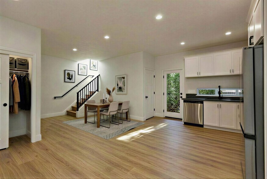 Building Photo - 618 SE 5th St