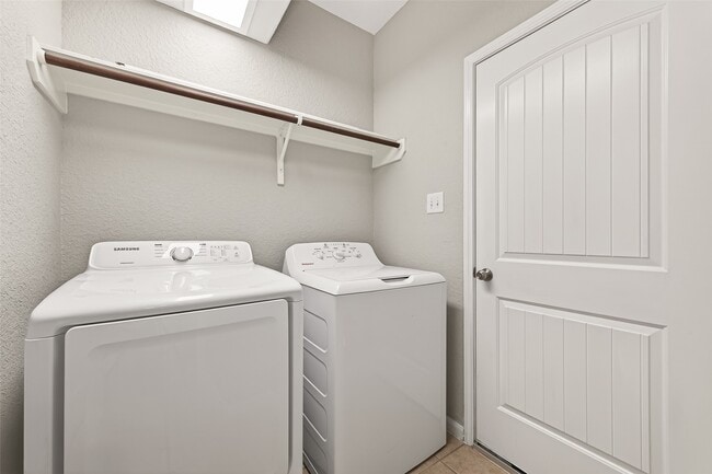 Building Photo - 14722 Palladio Dr