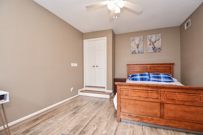 Building Photo - 1603 Haver St