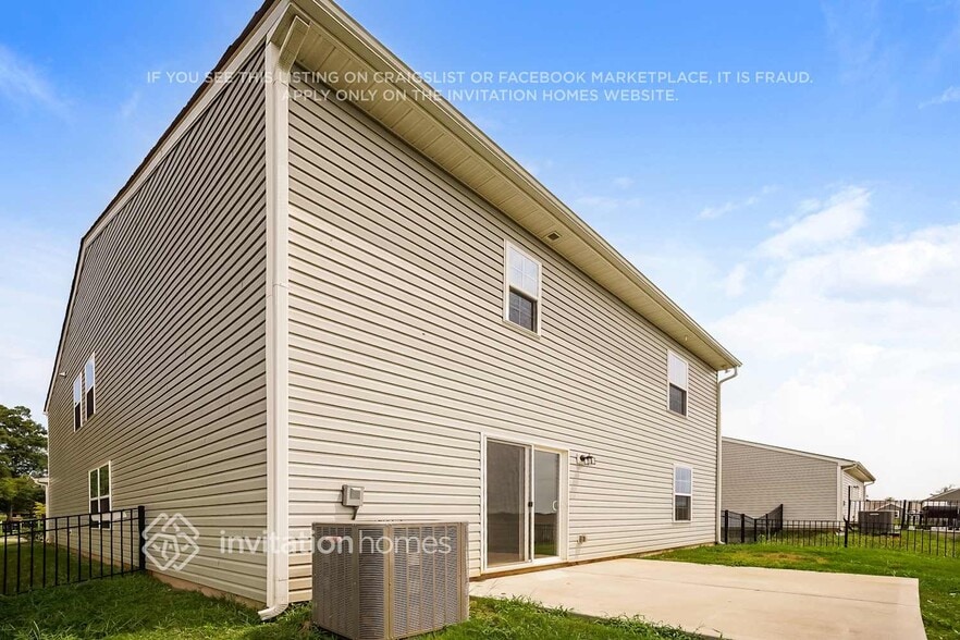 Building Photo - 364 Hollingswood Dr