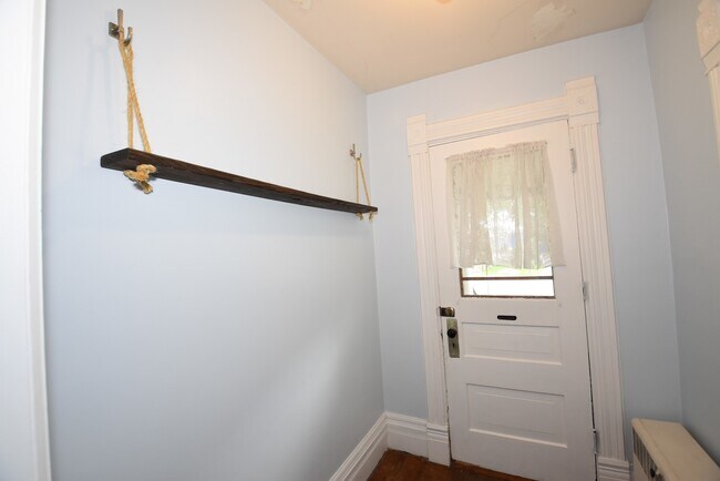Building Photo - 104 Courtland St