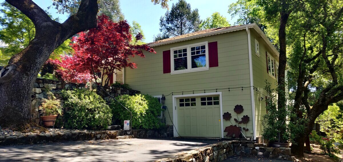 Garage - 165 Terrace St