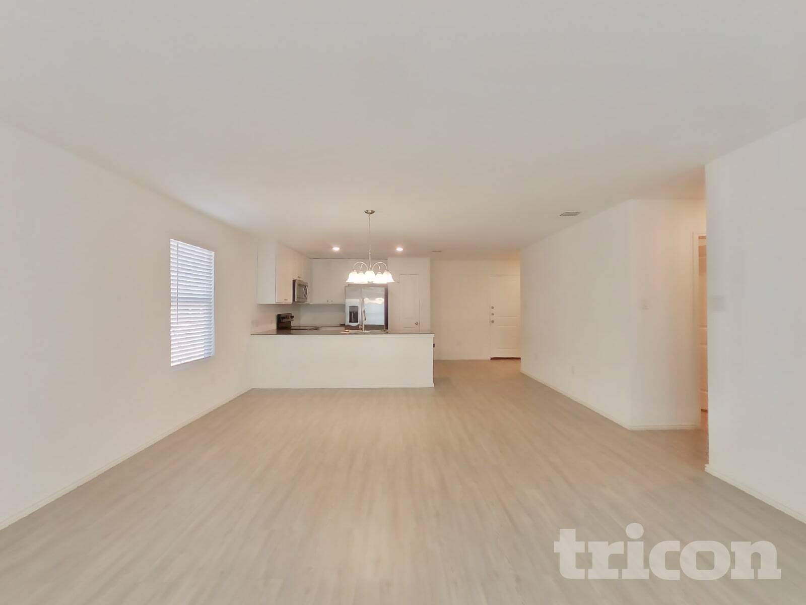 Building Photo - 5715 Vista Point