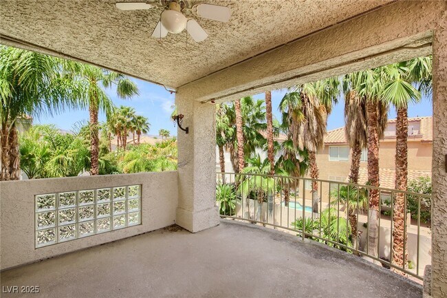 Building Photo - 8732 Castle Ridge Ave