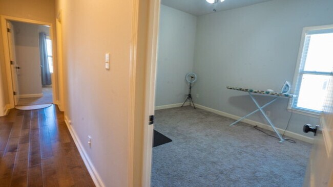 Building Photo - 3707 Sterling Oaks Dr