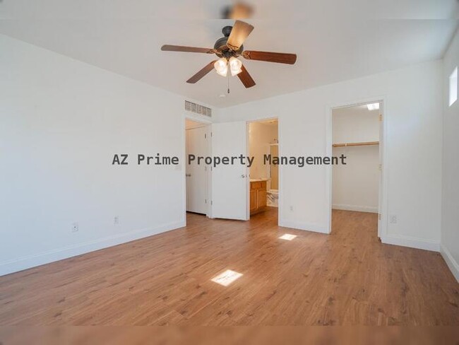 Building Photo - 17432 W Calavar Rd