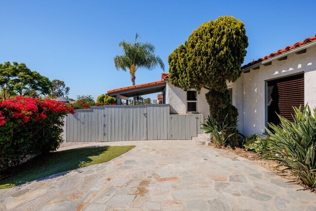 Building Photo - 4715 Soria Dr