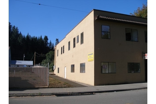 Building Photo - Carlillie Apts