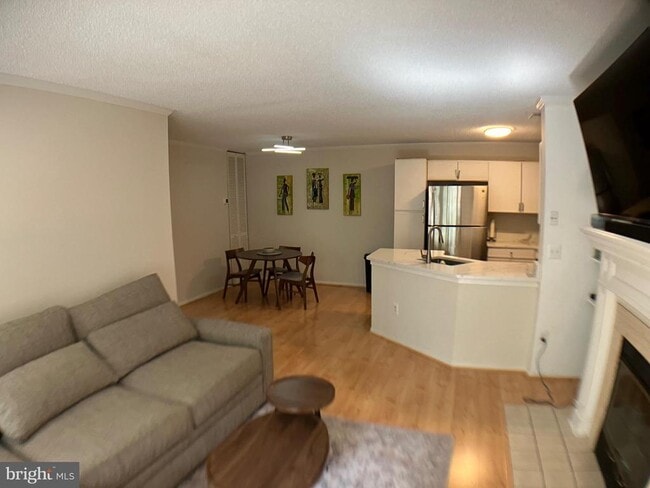Building Photo - 11741 Summerchase Cir