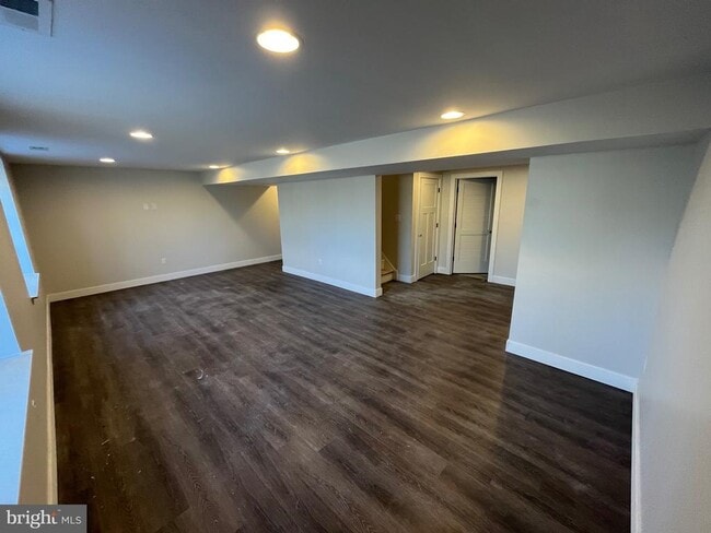 Building Photo - 116 Isabella Dr