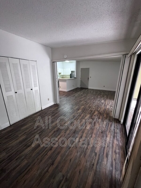 Building Photo - 3277 Fox Chase Cir
