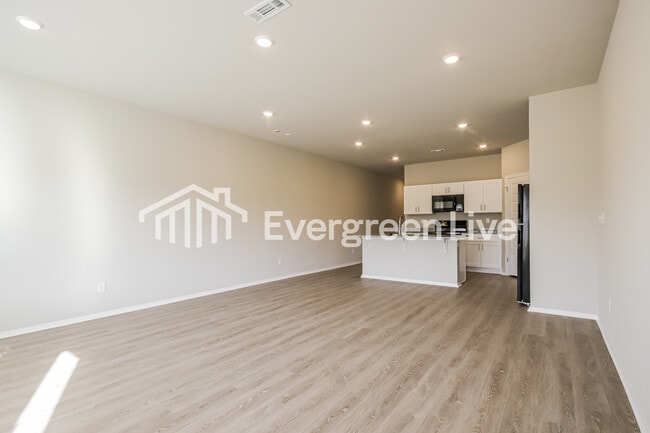 Building Photo - 6601 NW Kathleen St