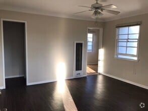 Building Photo - 611 Levering Ave