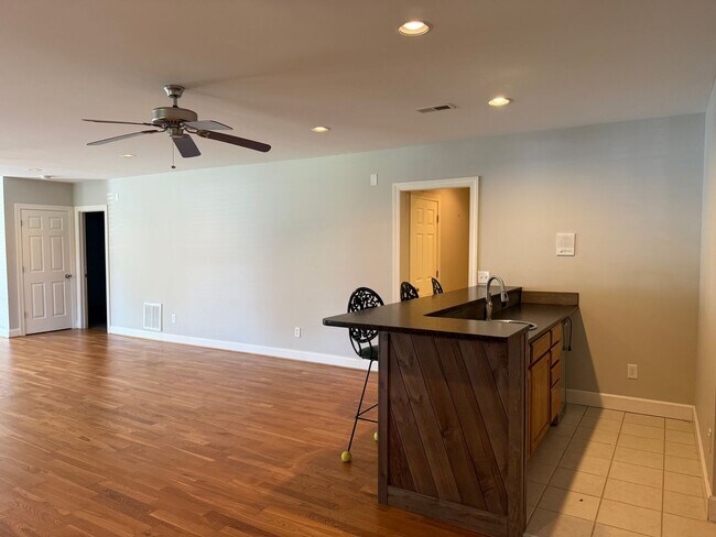 Building Photo - Beautiful Brick Home in NW School District