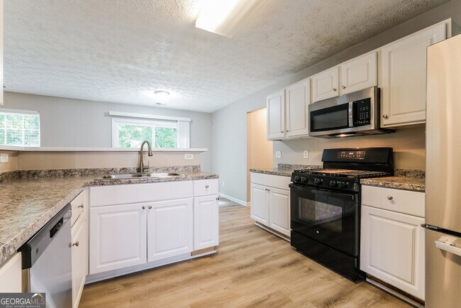 Building Photo - 978 Crestworth Crossing