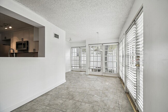 Building Photo - Beautiful Home on Davis Island