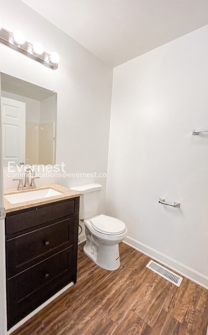 Building Photo - 2280 Aurelia Ct