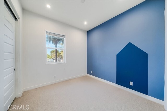 Building Photo - 1102 S Urbana St