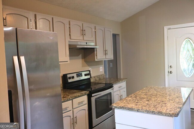 Building Photo - 2654 Spencers Trace NE