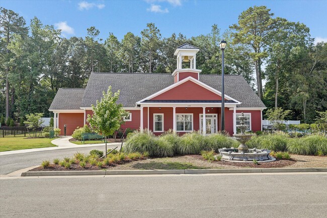 Building Photo - 2102 Promenade Ln