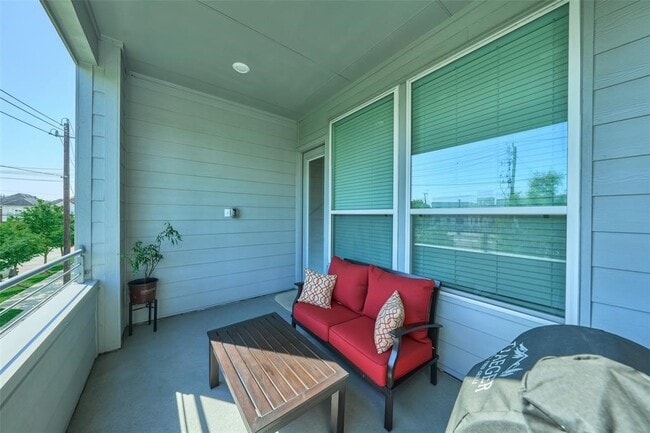 Building Photo - 1715 Eado Point Ln