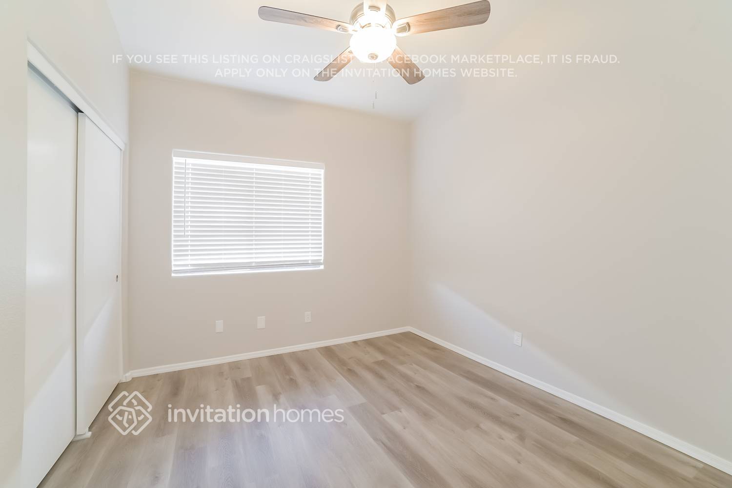 Building Photo - 5426 W Bluefield Ave