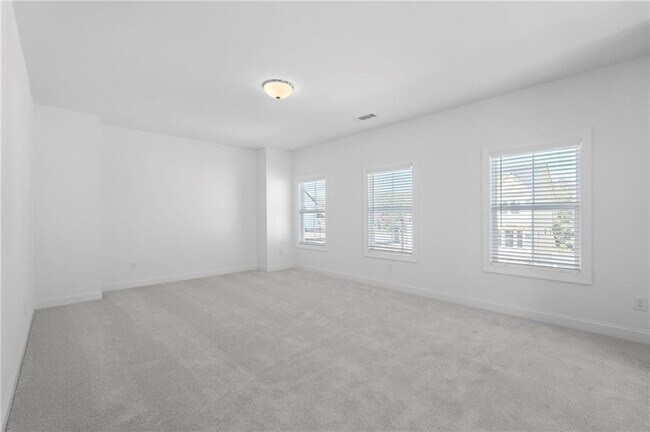 Building Photo - 1042 Winding Br Dr