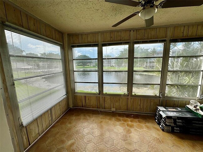 Building Photo - 9311 Orange Grove Dr