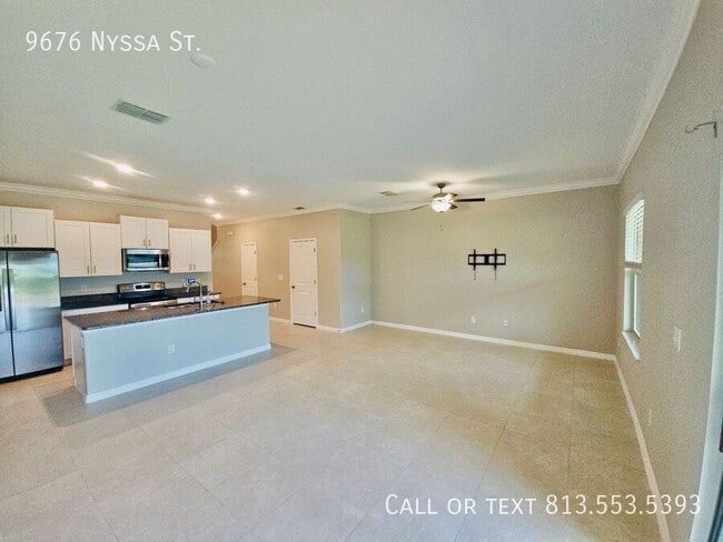 Building Photo - 9676 Nyssa St
